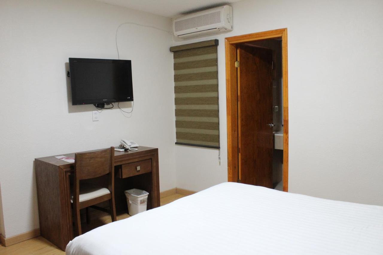 Hotel Adriana Hidalgo del Parral Eksteriør billede