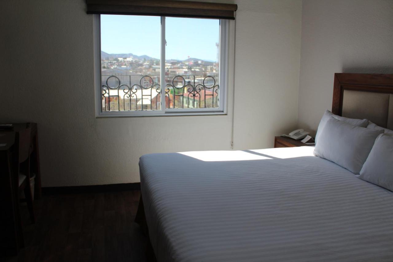 Hotel Adriana Hidalgo del Parral Eksteriør billede